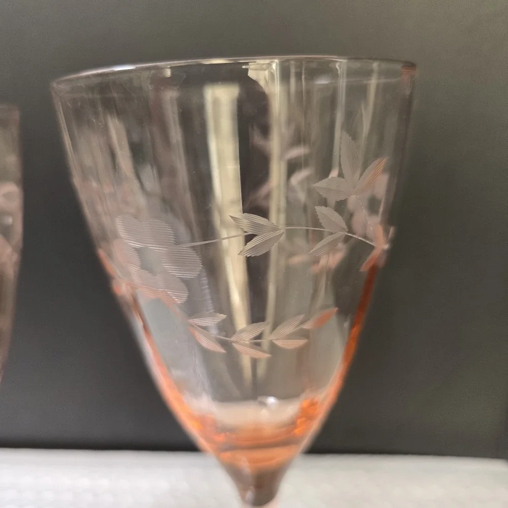 VTG Depression Glass Wine Goblets Set of 3 Etched Ribbed Rambler Rose Pink 7in